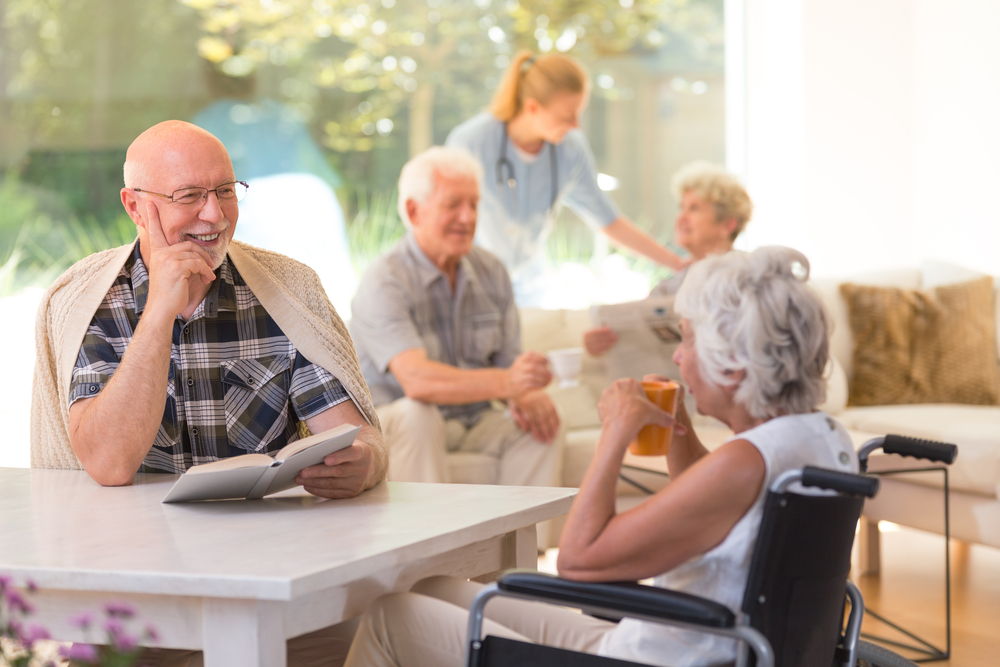 On the Fence? How to Choose Between Assisted Living and Independent Living in Bradenton Florida